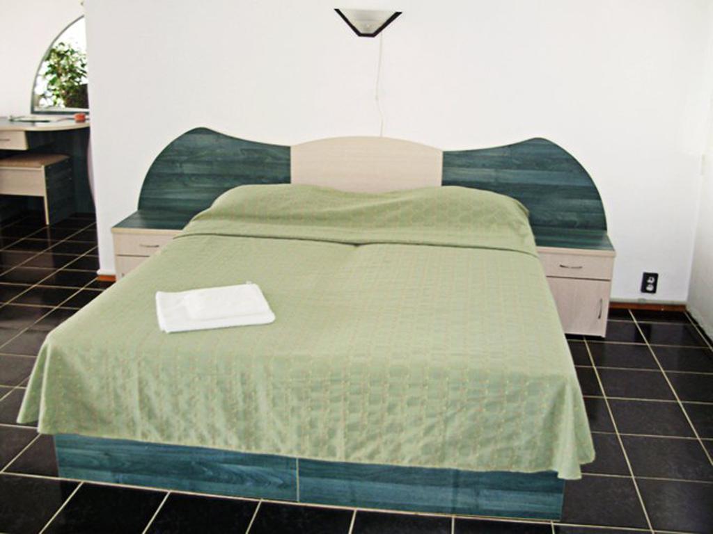 Hotel Rai Obrochishte Zimmer foto